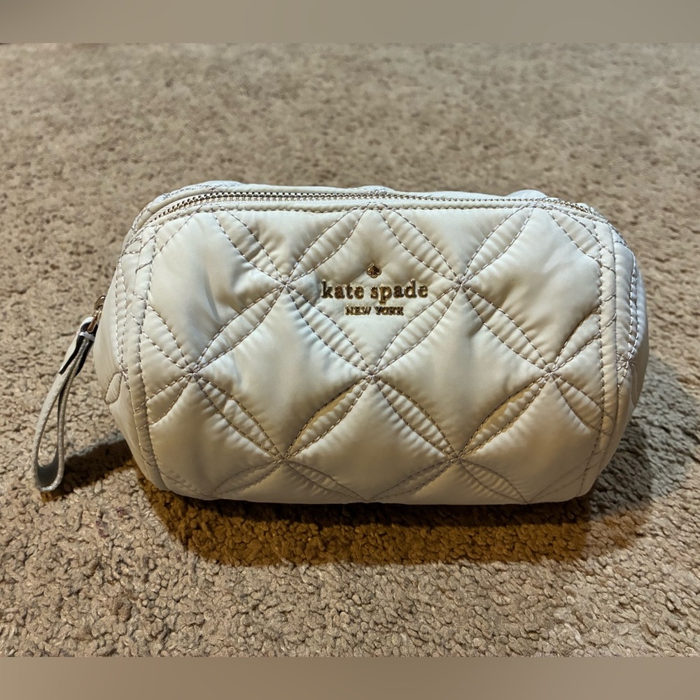 Kate Spade Chelsea Medium Cosmetic Bag Quilted Nylon Moonlight Zip Closure Lined